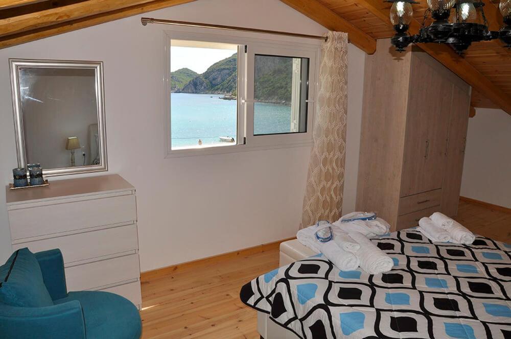 Aparthotel San George Cove à Afión Extérieur photo